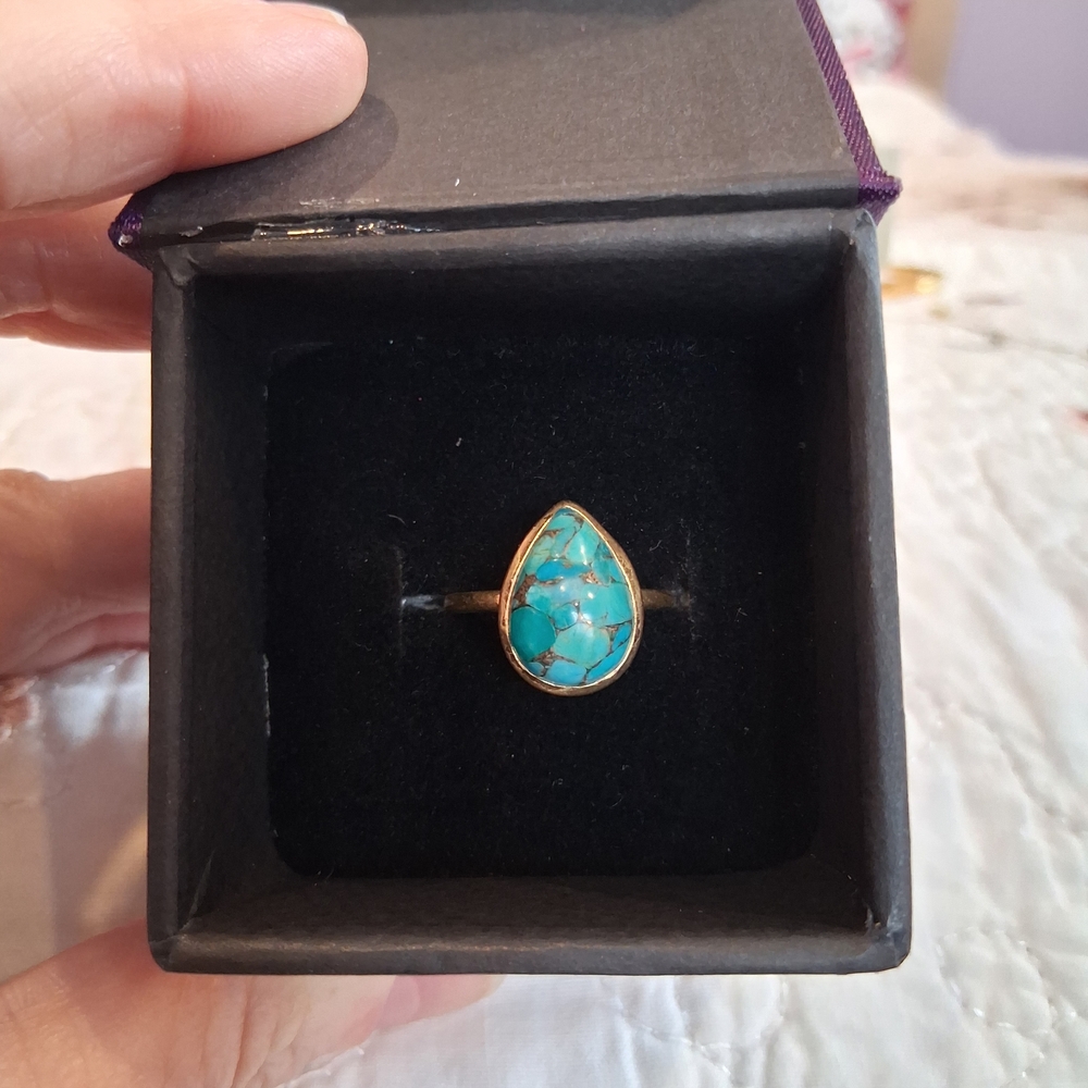 Size 7 Turquoise Teardrop Ring in Gold Setting